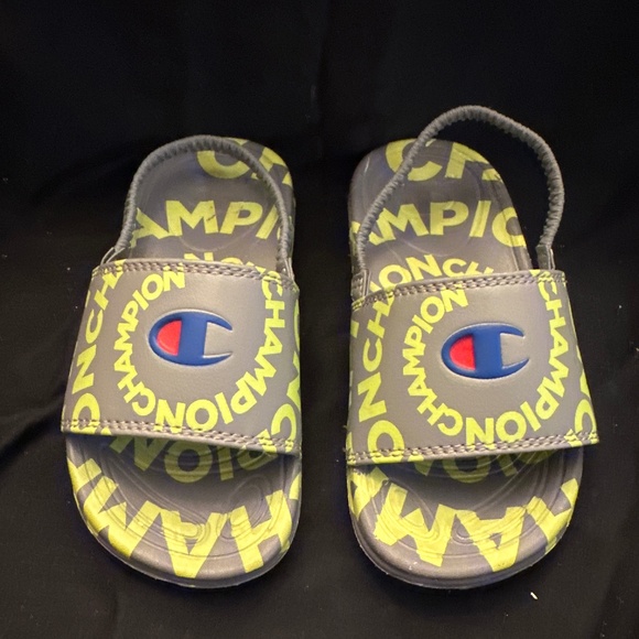 Champion Boys Sandals, size 8T - Picture 1 of 2
